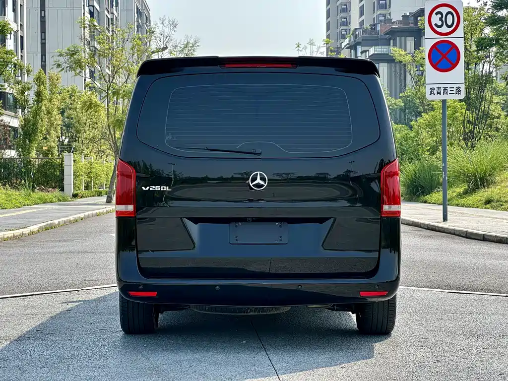 Vito 2021 2.0T Business Edition 7 seats купить на сайте DeffCars