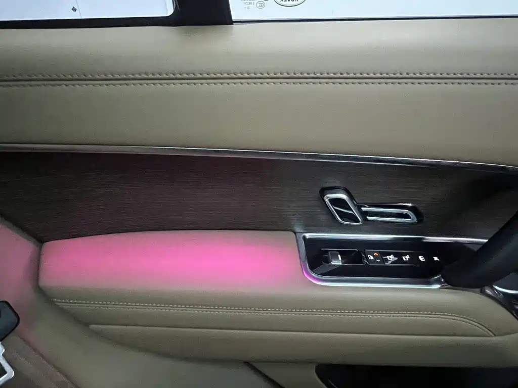 Range Rover 2024 3.0 L6 360PS Grand Edition купить на сайте DeffCars