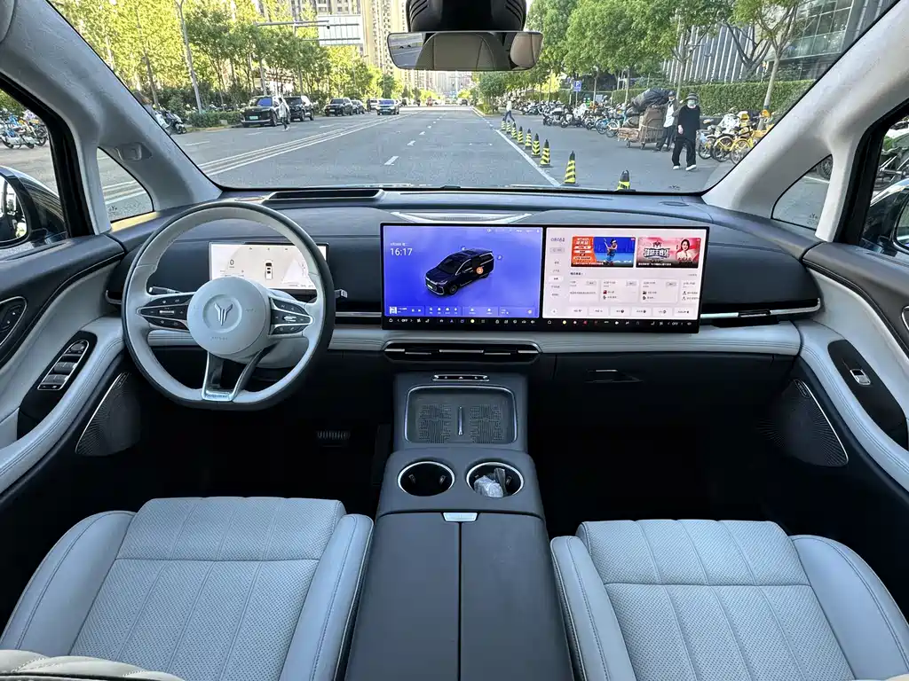 Lantu Dreamer 2025 PHEV four-wheel drive flagship Kunpeng version купить на сайте DeffCars