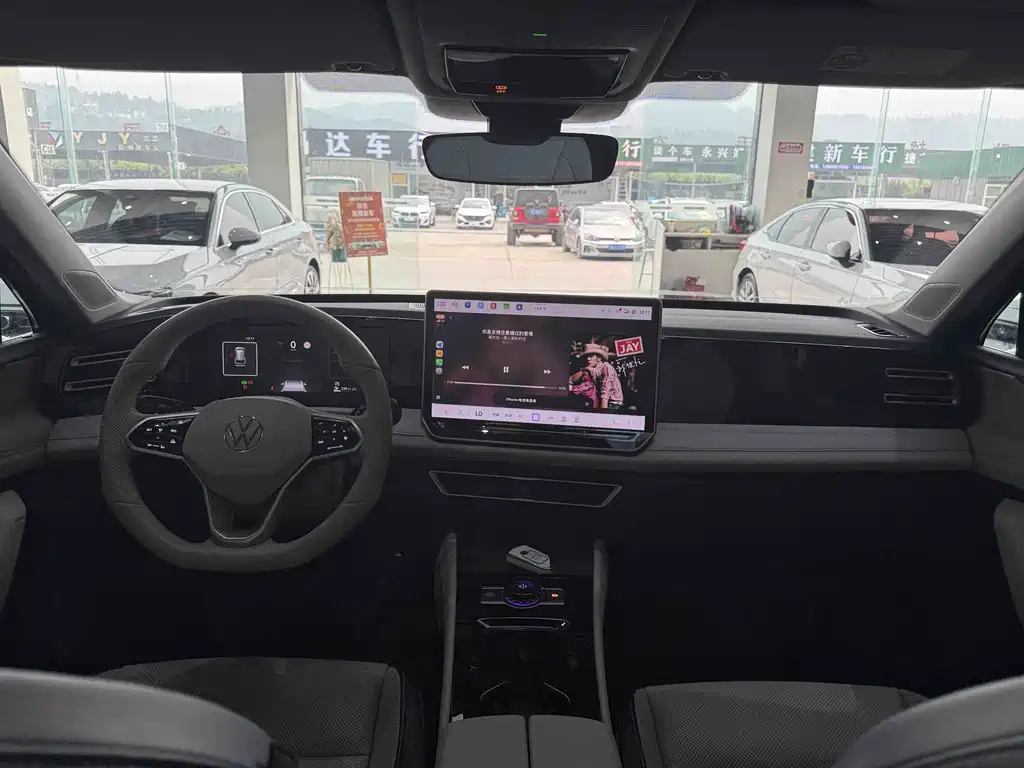 Tiguan L 2024 PRO 330TSI 2WD Smart Travel Edition купить на сайте DeffCars