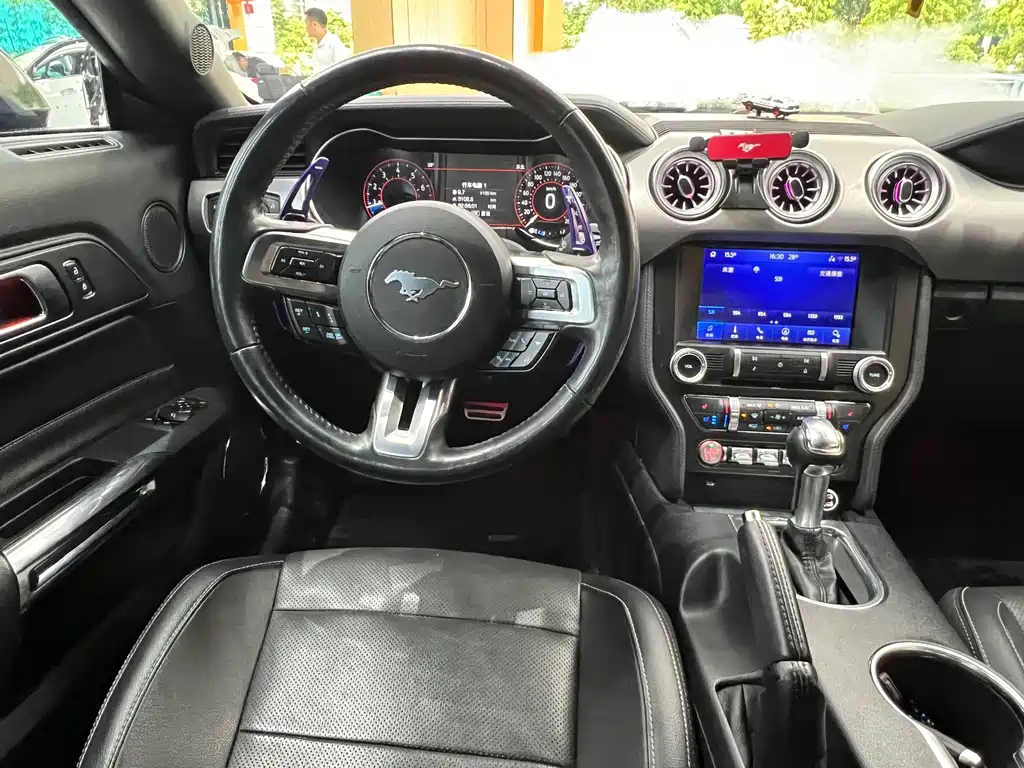 Mustang 2021 2.3T EcoBoost купить на сайте DeffCars
