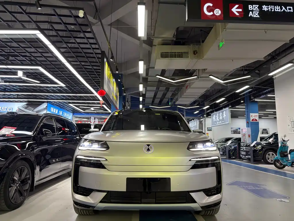 Denza N9 2025 flagship model купить на сайте DeffCars