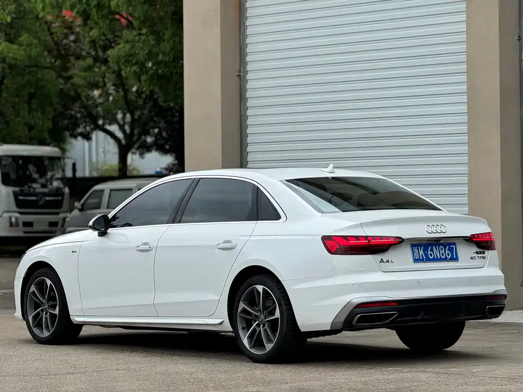 Audi A4L 2020 40 TFSI Fashionable and Dynamic купить на сайте DeffCars