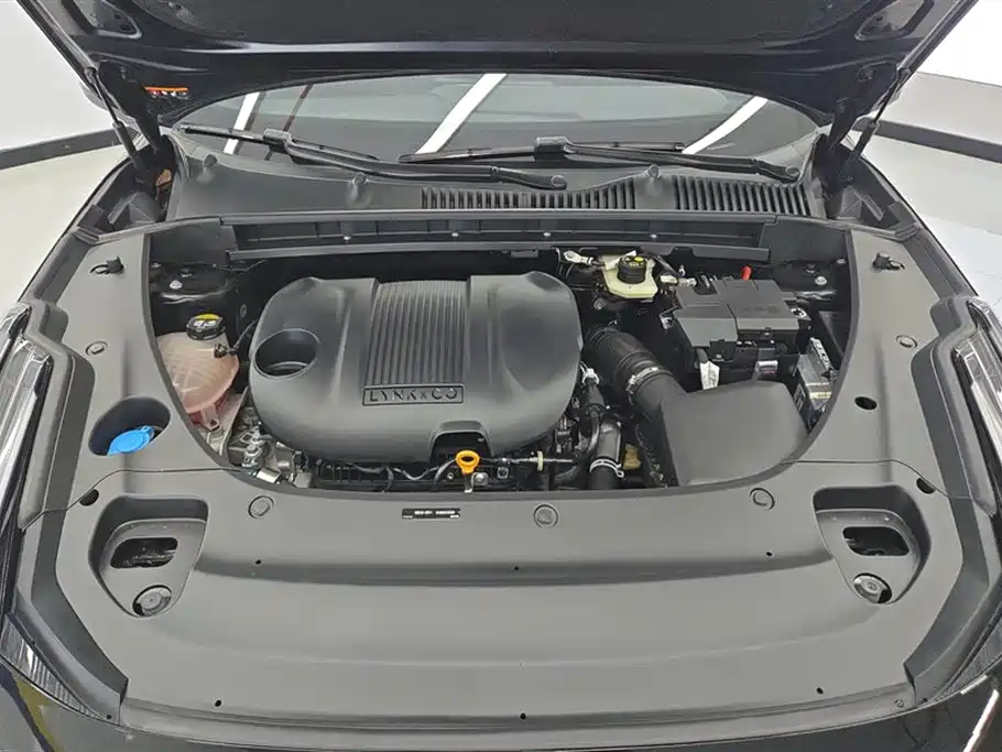 Lynk & Co 03 2023 1.5TD DCT Pro купить на сайте DeffCars