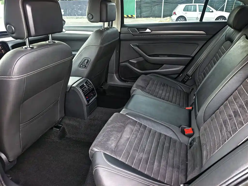 Magotan 2020 330TSI DSG luxury model купить на сайте DeffCars