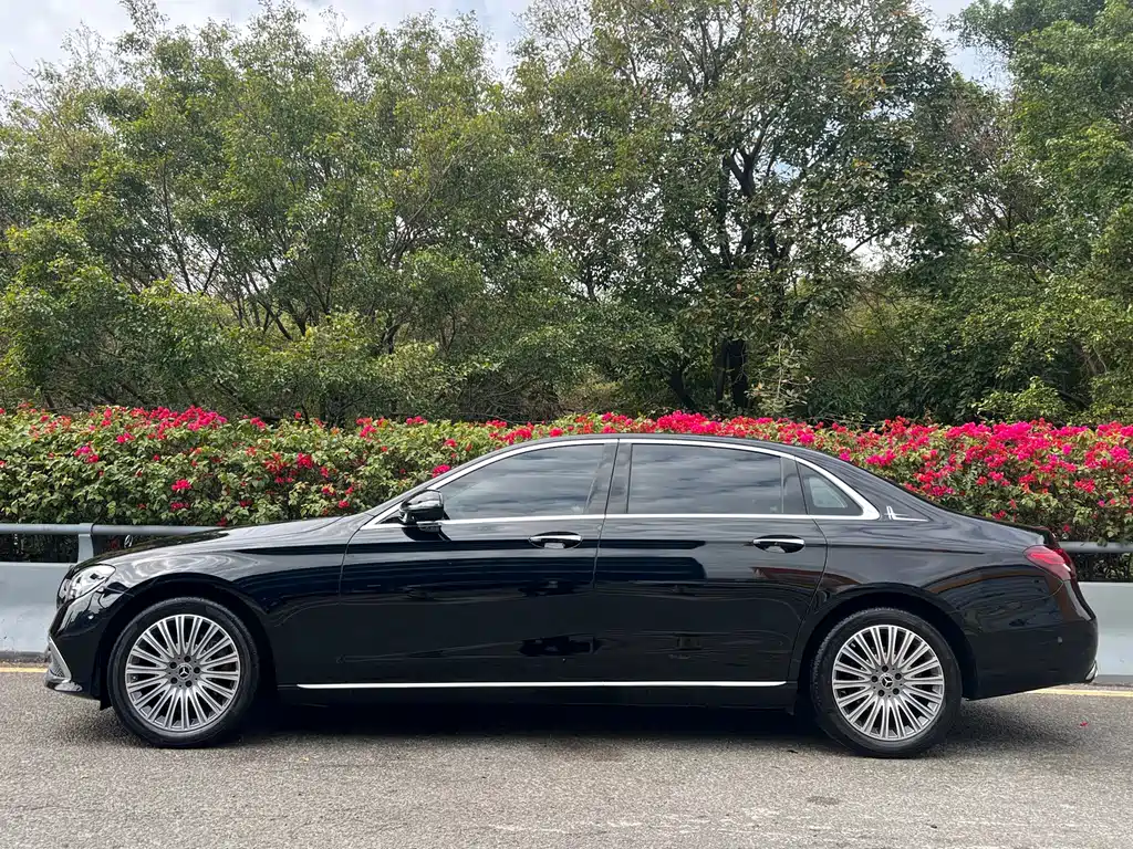 Mercedes-Benz E-Class 2023 E 300 L Luxury Model купить на сайте DeffCars