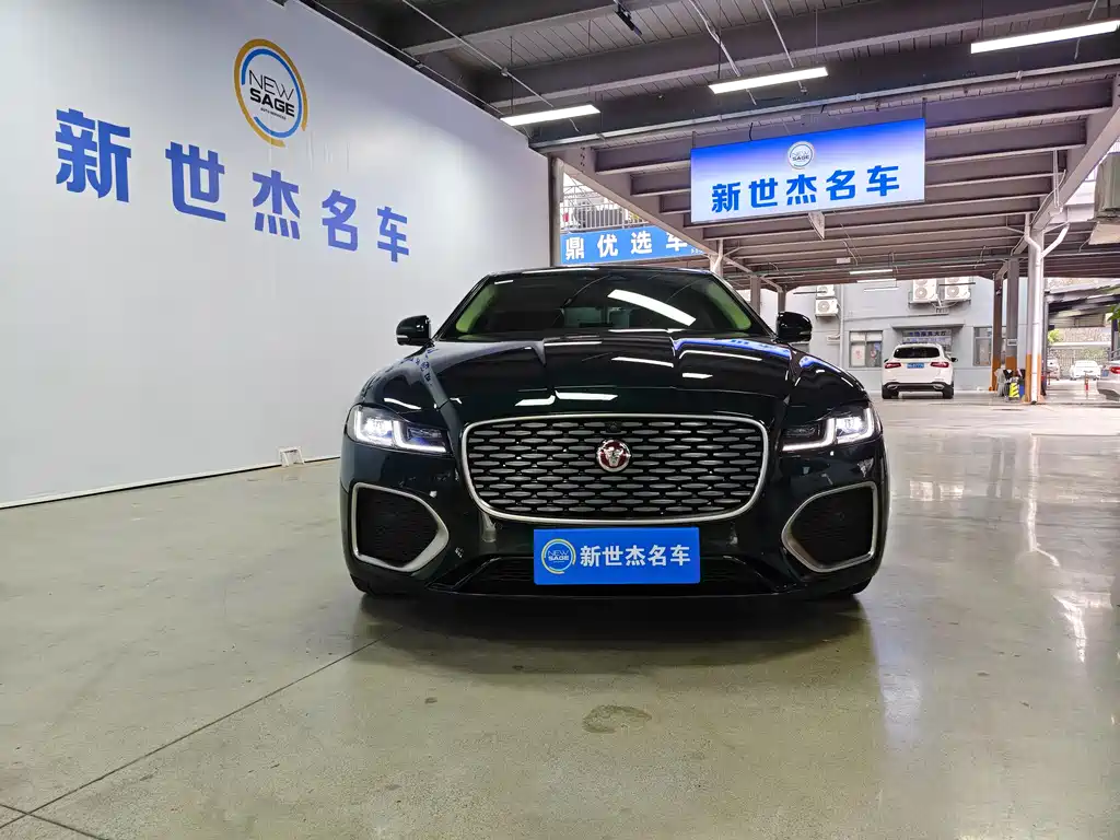 Jaguar XFL 2024 2.0T P250 two-wheel drive exclusive luxury version купить на сайте DeffCars