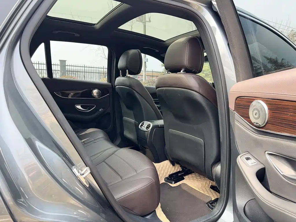 Mercedes-Benz GLC 2017 GLC 260 4MATIC luxury model купить на сайте DeffCars