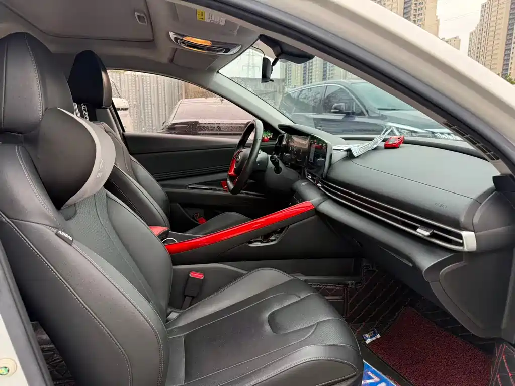 Elantra 2021 1.5L CVT LUX Premium Edition купить на сайте DeffCars