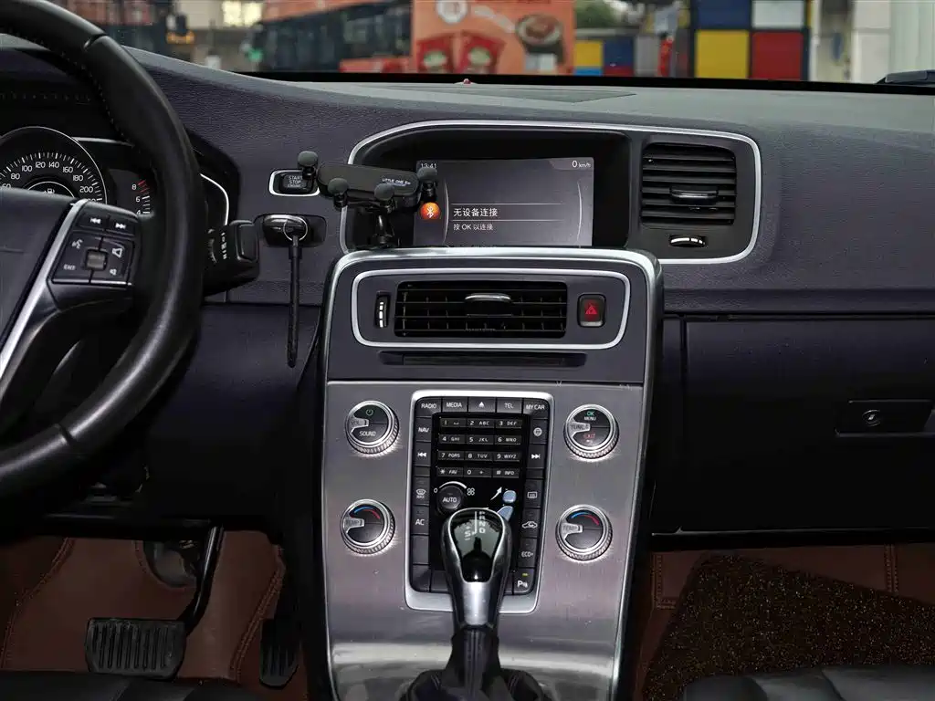 Volvo S60 2018 S60L T3 Smart Edition купить на сайте DeffCars