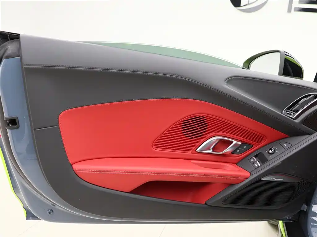 Audi R8 2022 V10 Coupe performance купить на сайте DeffCars