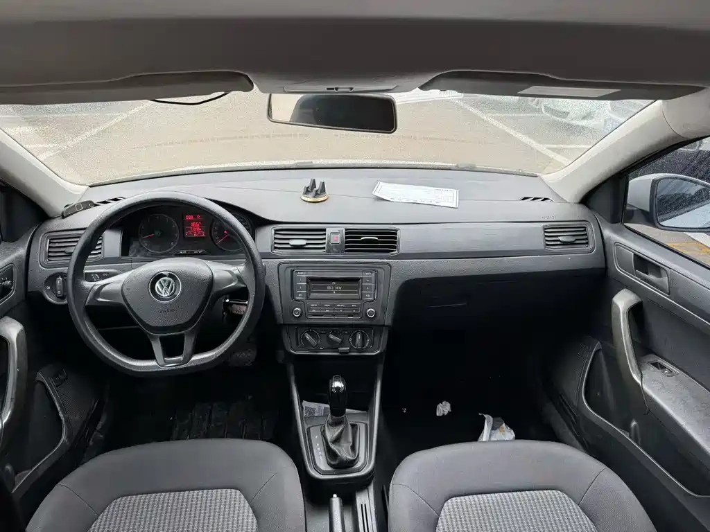 Santana 2016 1.6L automatic fashion version купить на сайте DeffCars