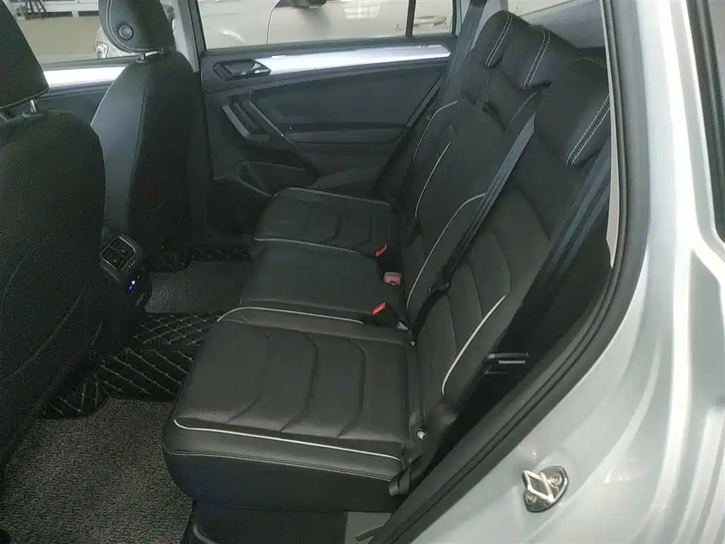 Tiguan L New Energy 2020 430PHEV plug-in hybrid flagship version купить на сайте DeffCars