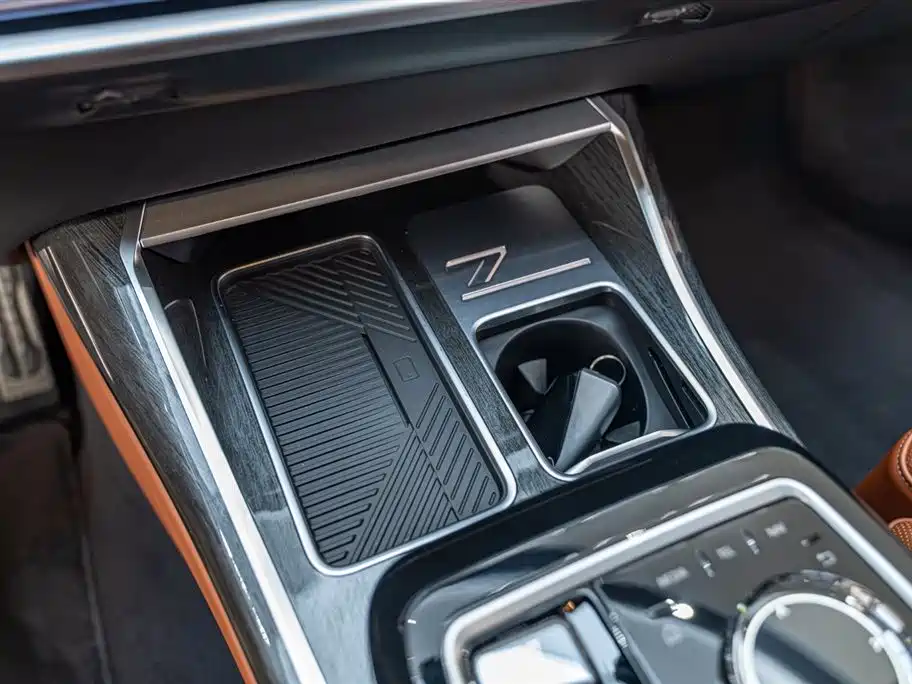 BMW 7 Series 2023 facelift 740Li exclusive M sports package купить на сайте DeffCars