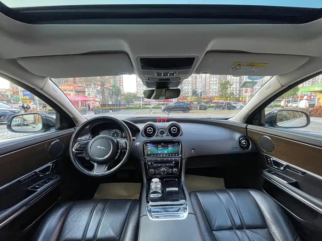 Jaguar XJ 2018 XJL 3.0 SC two-wheel drive elegant business version купить на сайте DeffCars