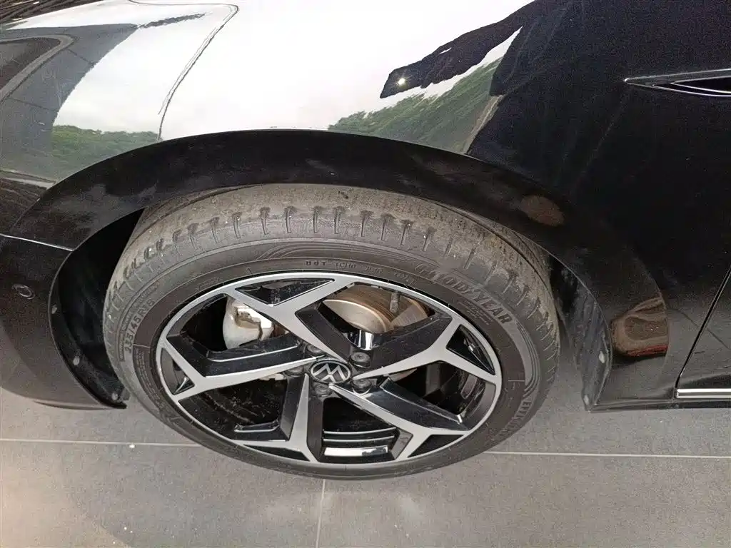 Passat 2023 330TSI Starry Sky Deluxe Edition купить на сайте DeffCars