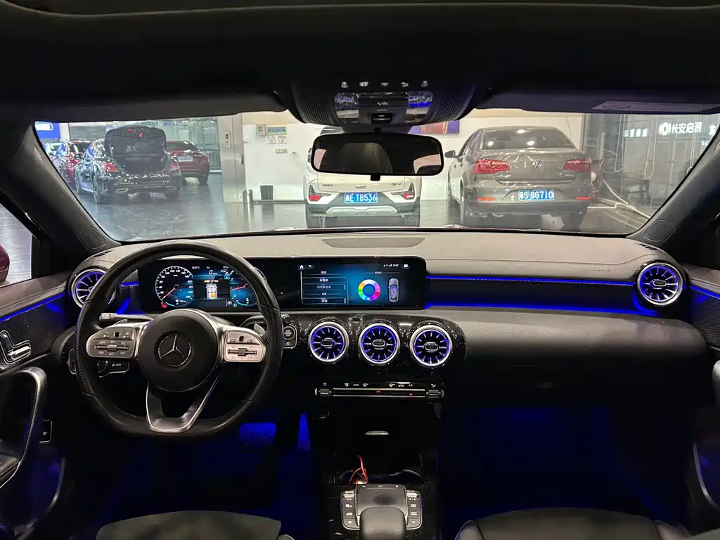 Mercedes-Benz A-Class 2022 Facelift Three A 200 L Sports Sedan Fashionable купить на сайте DeffCars