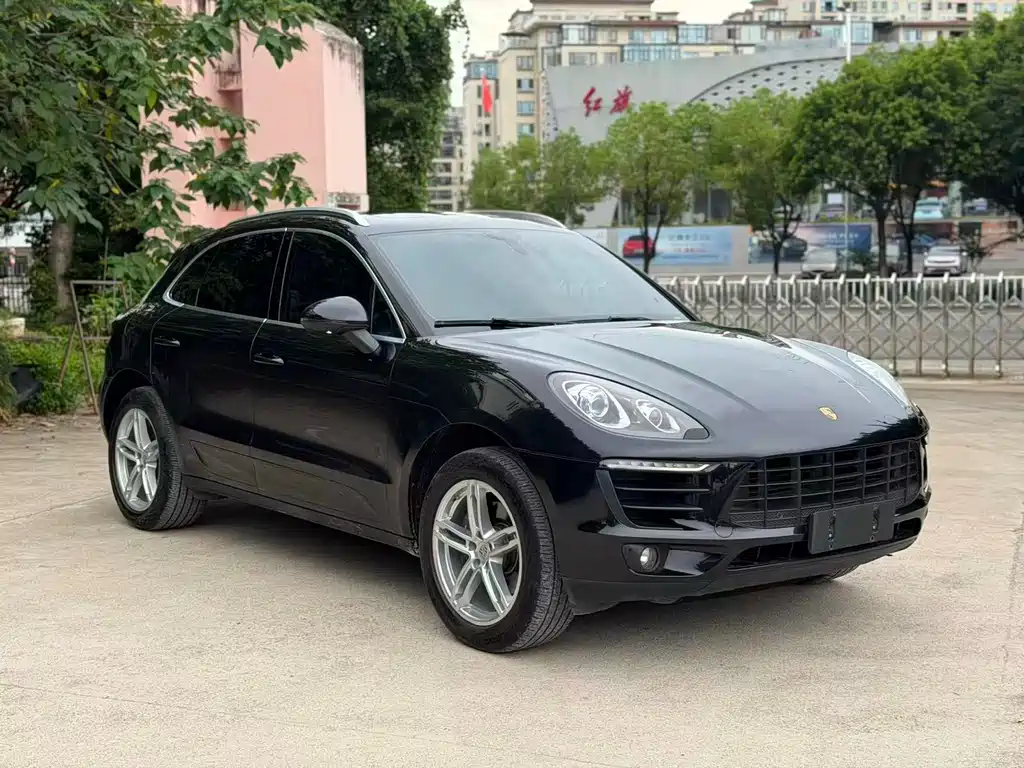 Macan 2016 Macan 2.0T купить на сайте DeffCars
