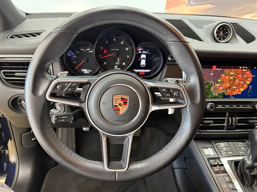 Macan 2018 Macan 2.0T купить на сайте DeffCars