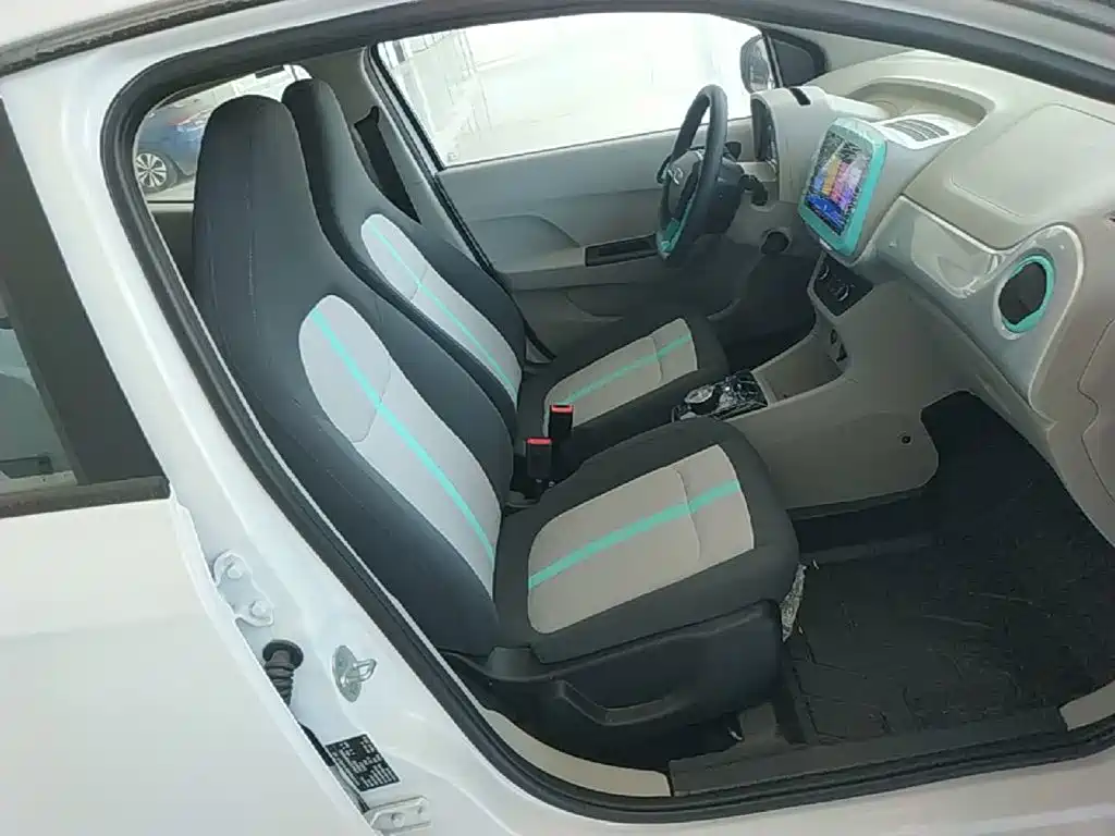 Yizhi EV2 2026 PLUS+ Comfort Model купить на сайте DeffCars