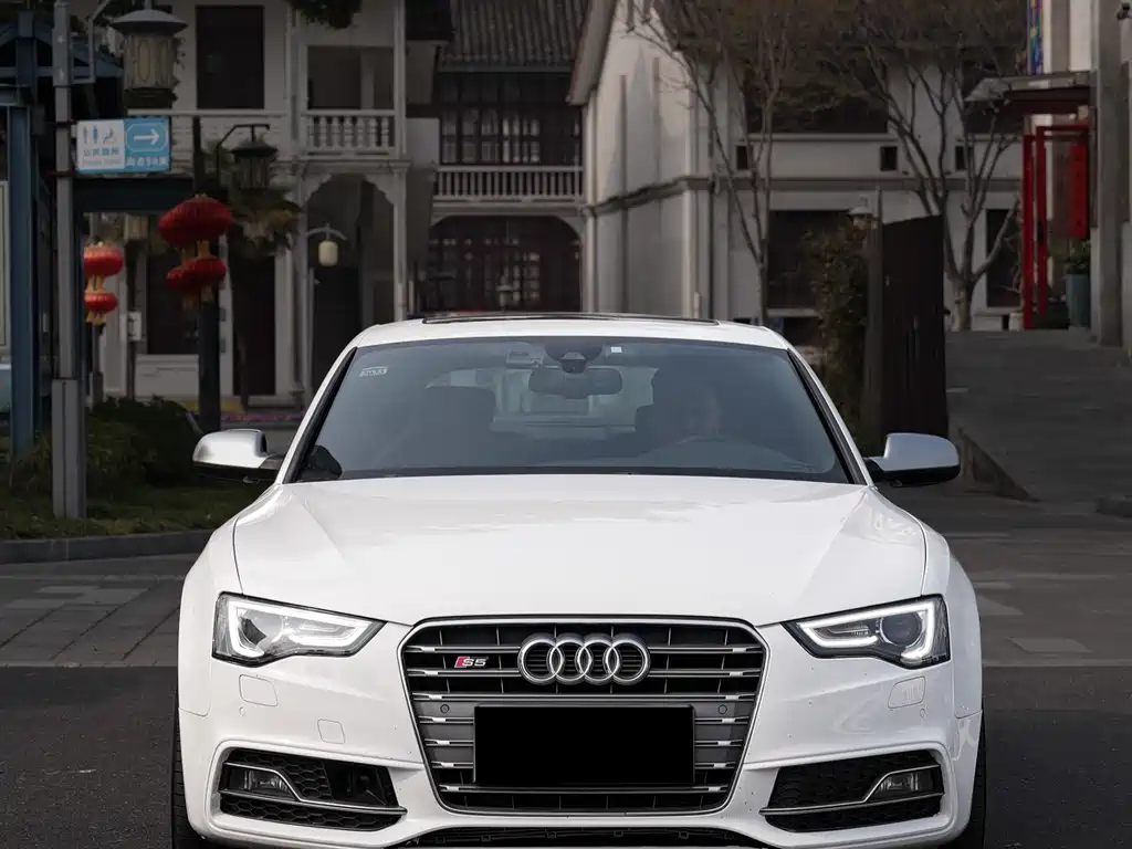 Audi S5 2012 S5 3.0T Sportback купить на сайте DeffCars