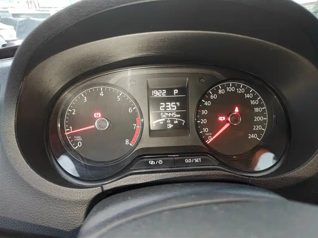 Polo 2016 1.4L automatic fashion model купить на сайте DeffCars
