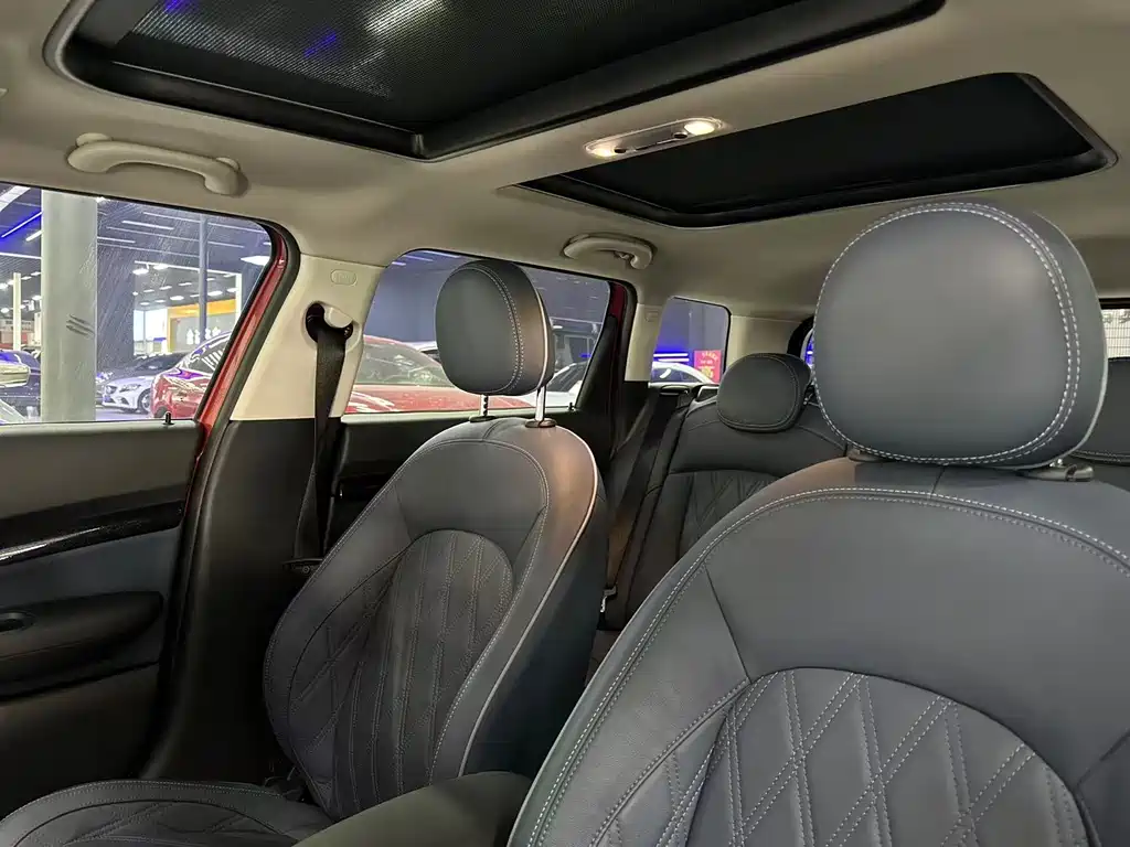 MINI CLUBMAN 2019 1.5T COOPER Connoisseur купить на сайте DeffCars