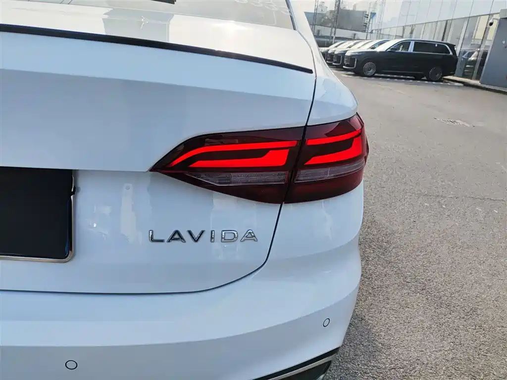 Lavida 2024 300TSI DSG Starry Sky Leading Edition купить на сайте DeffCars