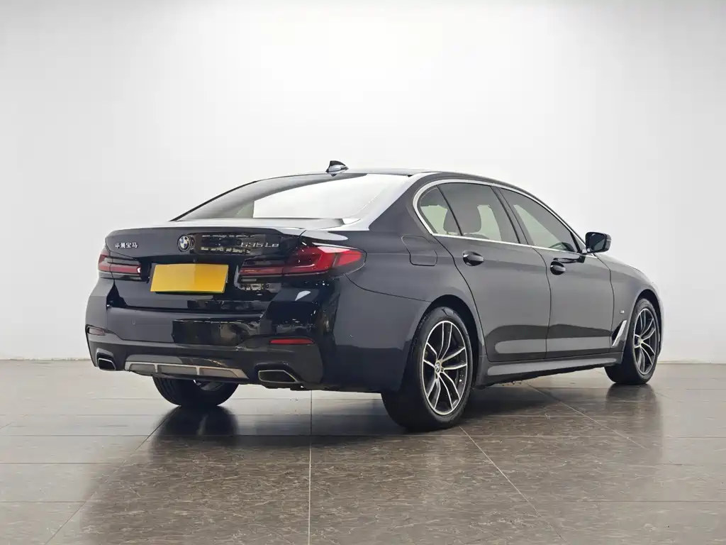 BMW 5 Series New Energy 2021 535Le M Sports Package купить на сайте DeffCars