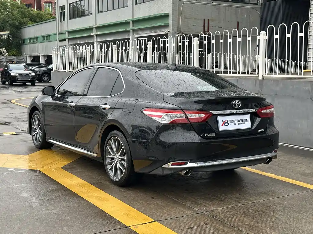 Camry 2023 2.5G Deluxe Edition купить на сайте DeffCars