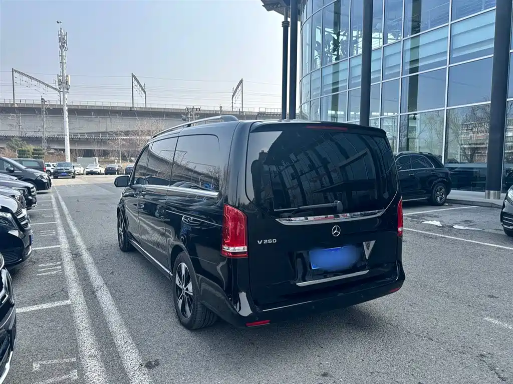 Mercedes-Benz V-Class 2022 V 260 Premium Edition купить на сайте DeffCars