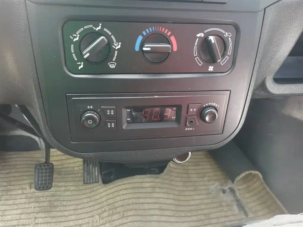 Wuling Light 2023 1.5L practical 5/7 seats купить на сайте DeffCars