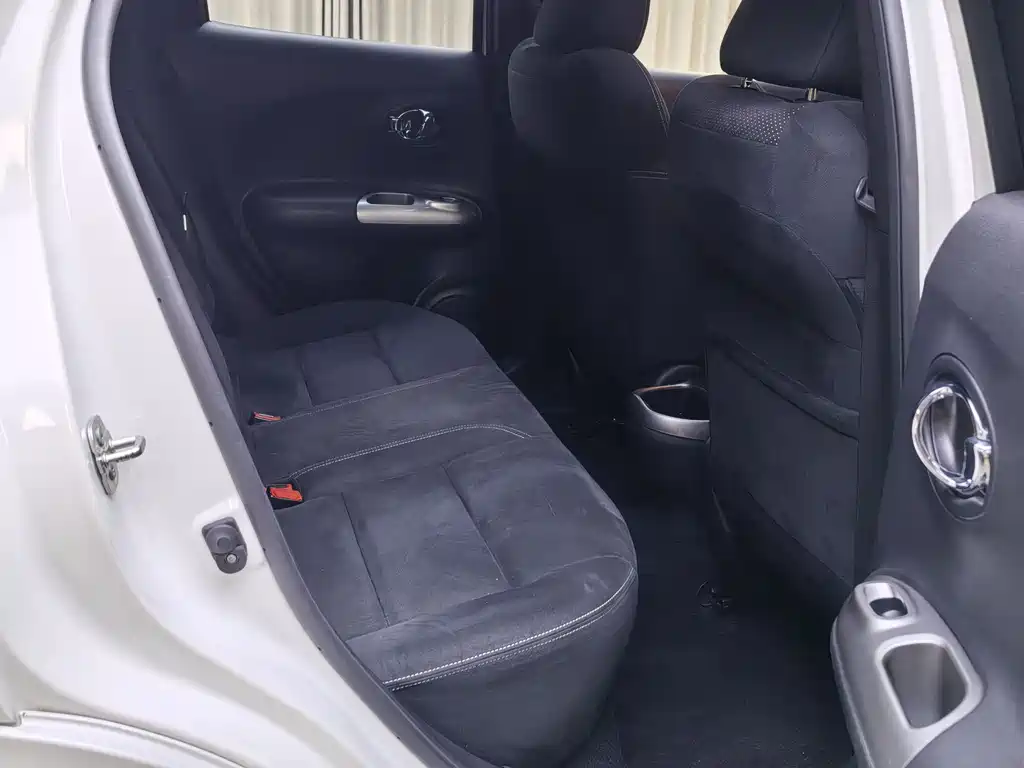 Infiniti ESQ 2014 1.6L Straightforward Edition купить на сайте DeffCars