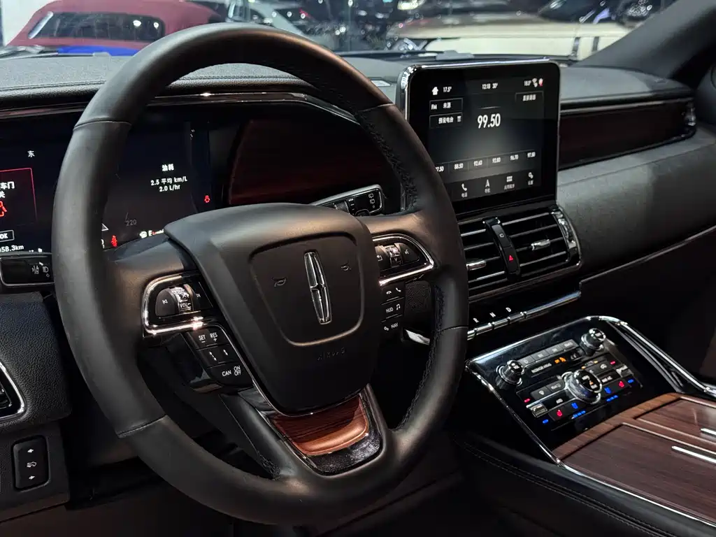 Navigator 2019 3.5T Honor Edition National VI купить на сайте DeffCars