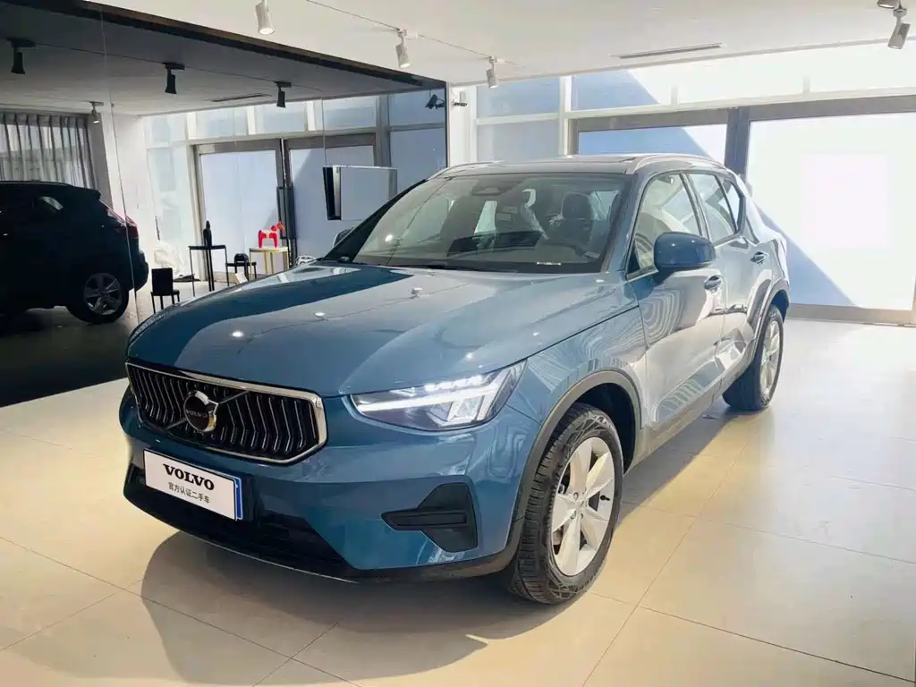 Volvo XC40 2023 B3 Zhixing Fashion Edition купить на сайте DeffCars