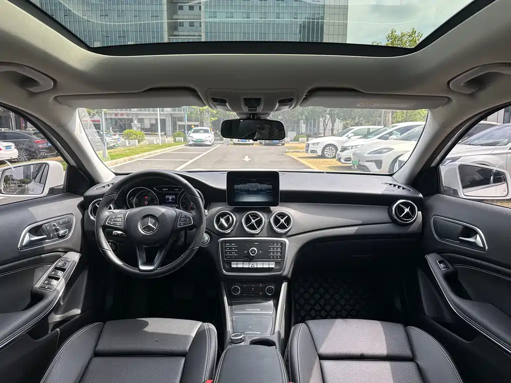 Mercedes-Benz GLA 2019 GLA 200 Dynamic купить на сайте DeffCars