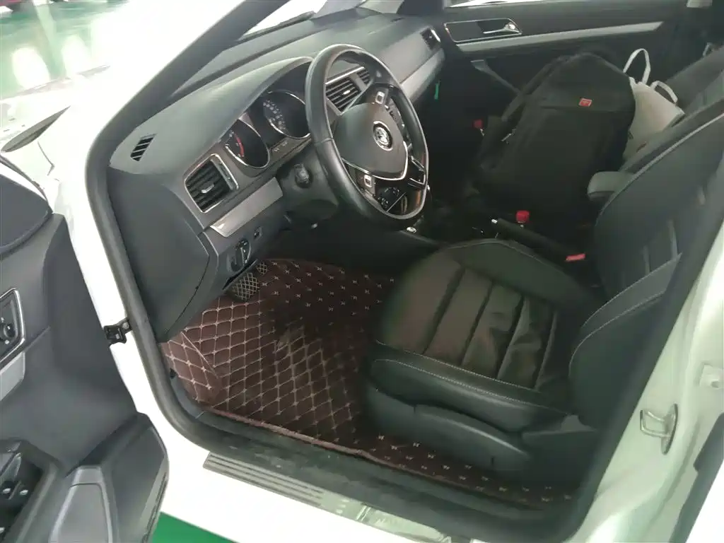 Langxing 2017 180TSI DSG Comfort Edition купить на сайте DeffCars