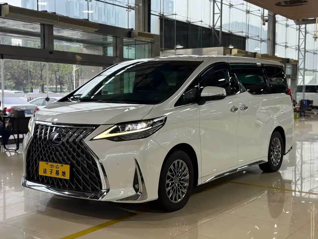 Lexus LM 2020 300h seven-seater elegant version купить на сайте DeffCars
