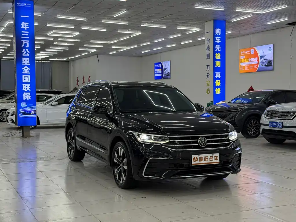 Tiguan L 2024 330TSI automatic two-wheel drive R-Line version купить на сайте DeffCars