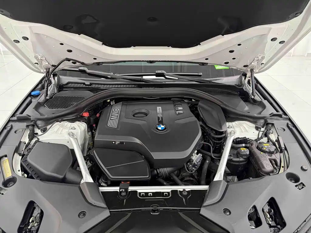 BMW 5 Series 2018 facelift 530Li leading M sports package купить на сайте DeffCars