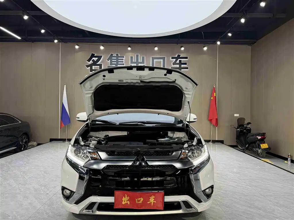 Outlander 2021 2.0L 2WD Enjoy Edition 5 seats купить на сайте DeffCars