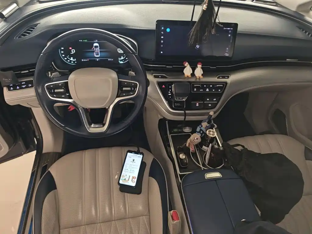 Roewe iMAX8 2021 400TGI Supreme Series Honor Edition купить на сайте DeffCars