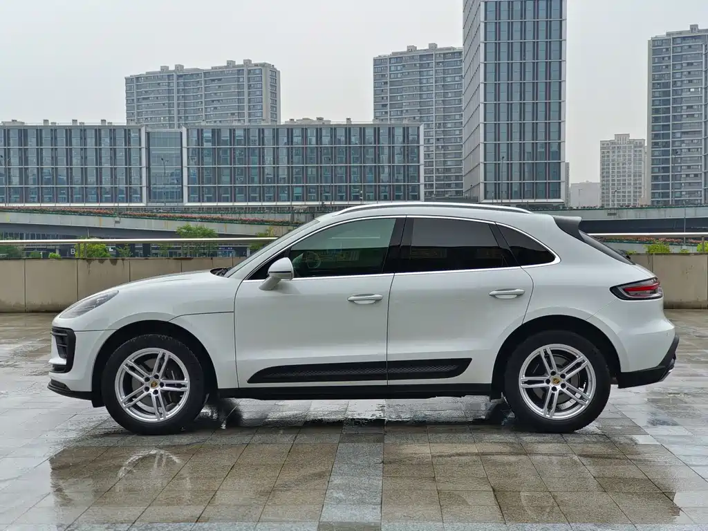 Macan 2024 Macan 2.0T купить на сайте DeffCars
