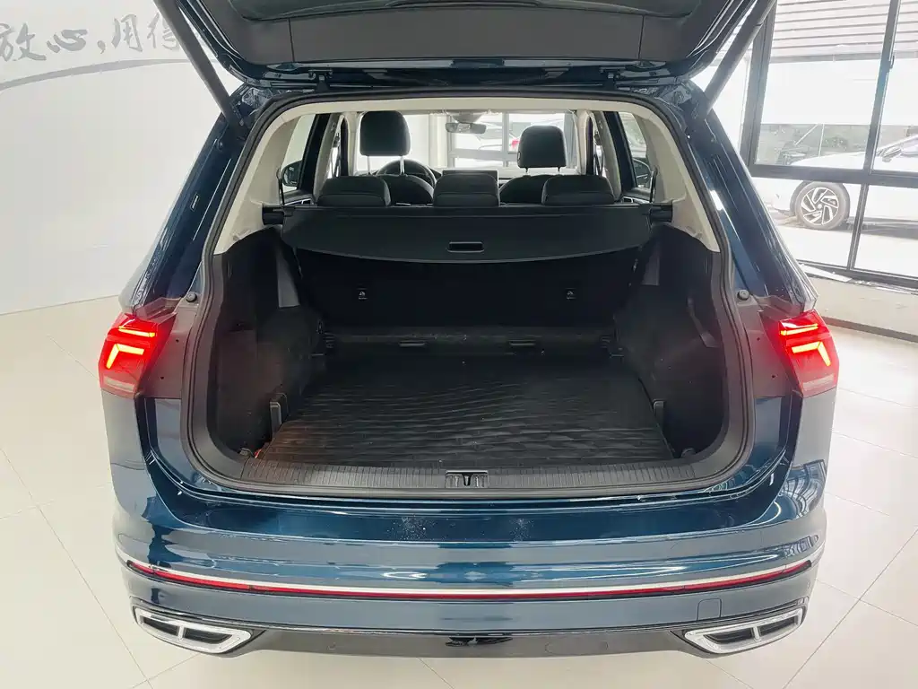Tiguan L 2022 330TSI automatic two-wheel drive R-Line flagship version купить на сайте DeffCars