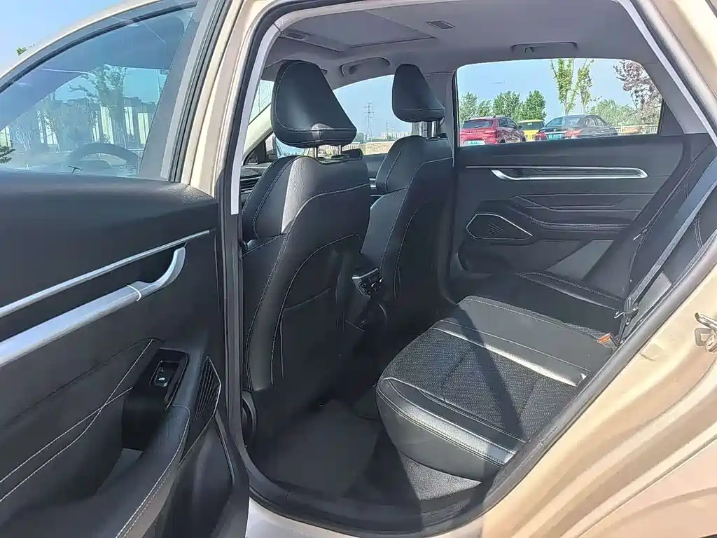 Emgrand 2022 4th generation 1.5L CVT flagship model купить на сайте DeffCars