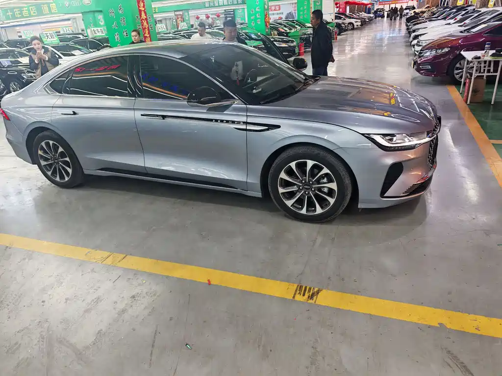 Lincoln Z 2022 i-Exclusive Edition купить на сайте DeffCars