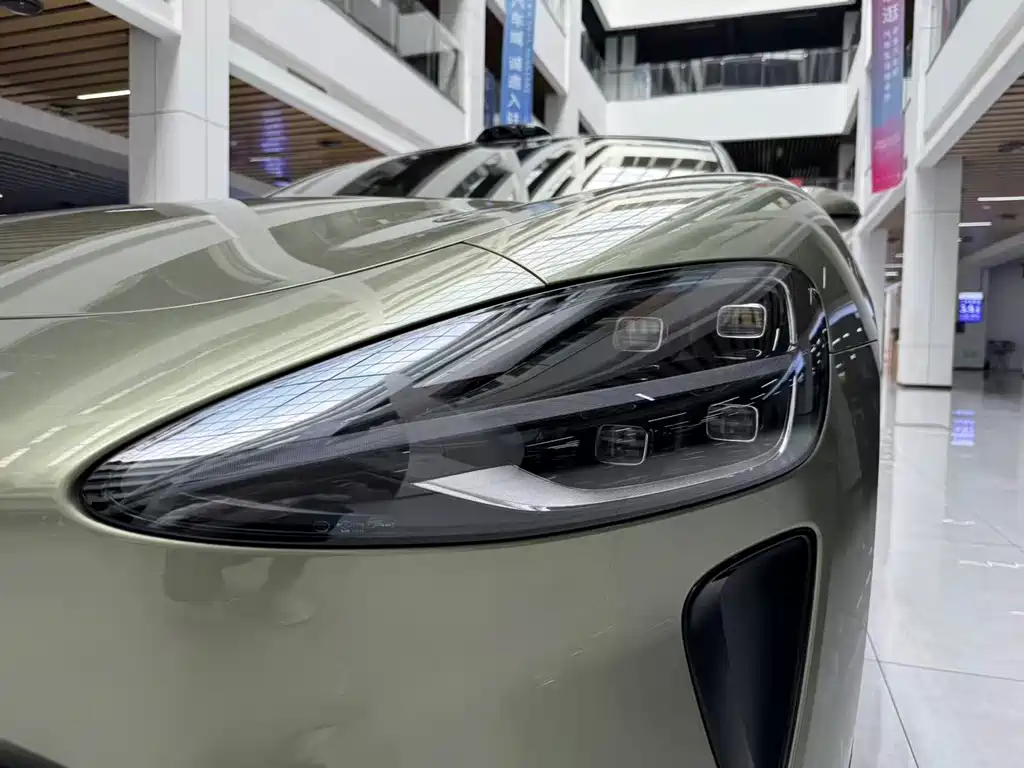 Xiaomi SU7 2024, four-wheel drive, ultra-long battery life, high-end smart driving Max version купить на сайте DeffCars