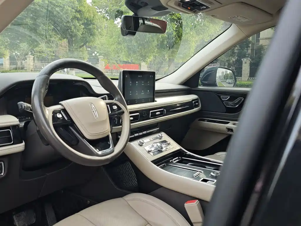 Aviator imported 2020 3.0T V6 all-wheel drive exclusive version купить на сайте DeffCars