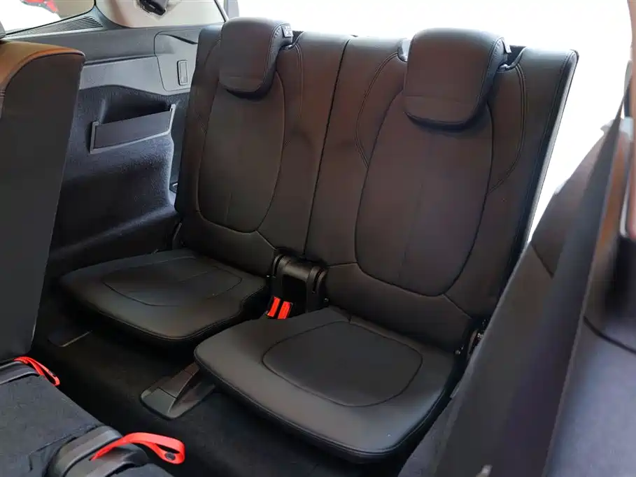 BMW 2 Series Multipurpose Station Wagon 2019 220i Leading Model купить на сайте DeffCars