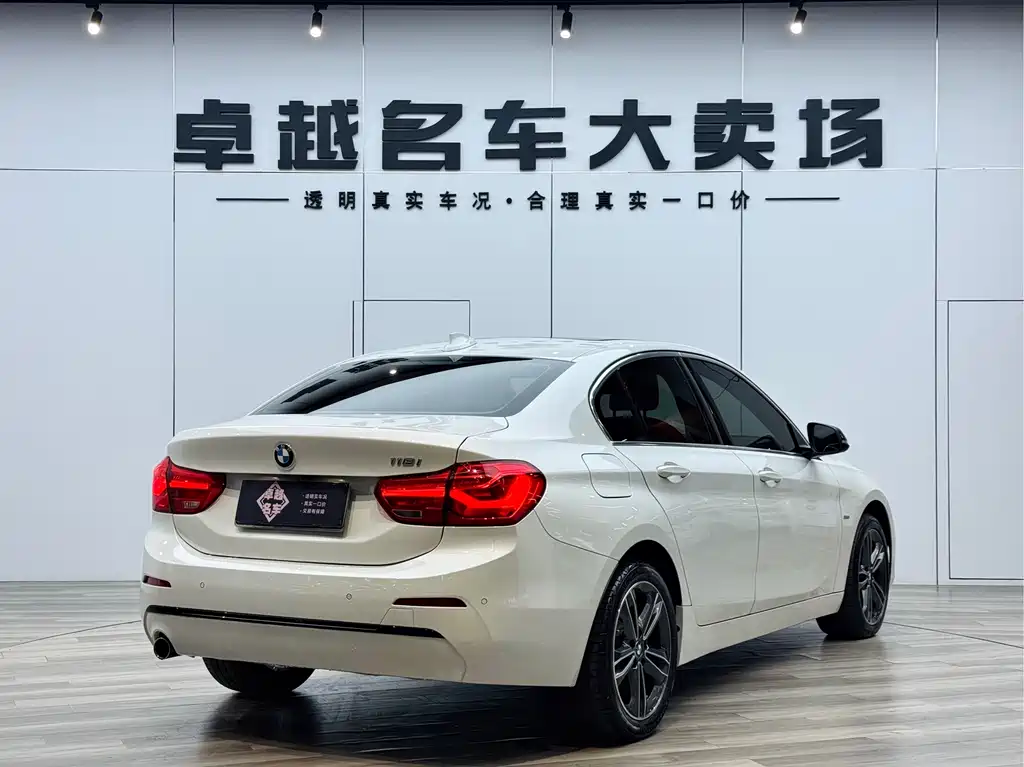 BMW 1 Series 2018 118i Sports купить на сайте DeffCars